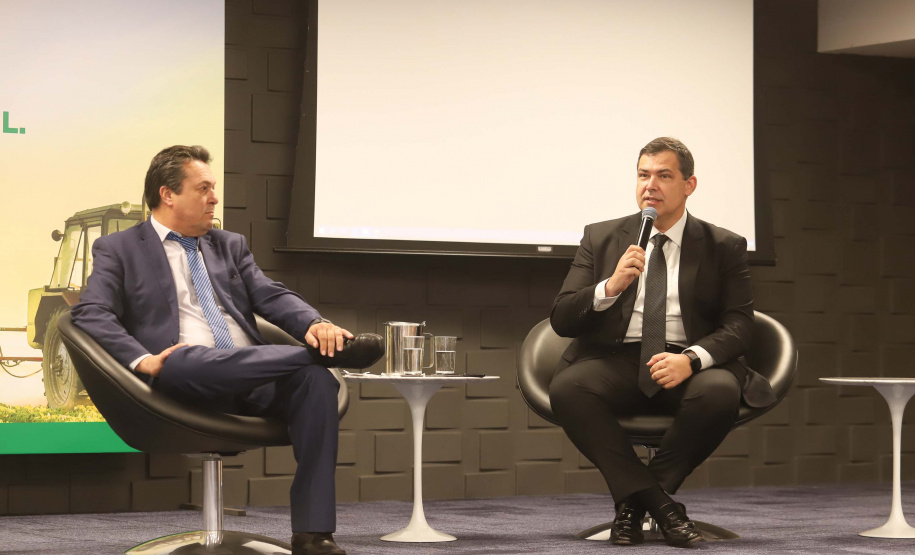 Programa de concessões na área da infraestrutura, projetos de parcerias público-privadas e um ambiente propício para negócios tornam o Paraná o Estado atrativo para investidores. A avaliação é do governador Carlos Massa Ratinho Junior, que abriu nesta terça-feira (21) a segunda edição do Paraná Day.Foto: Rodrigo Felix Leal/ANPr