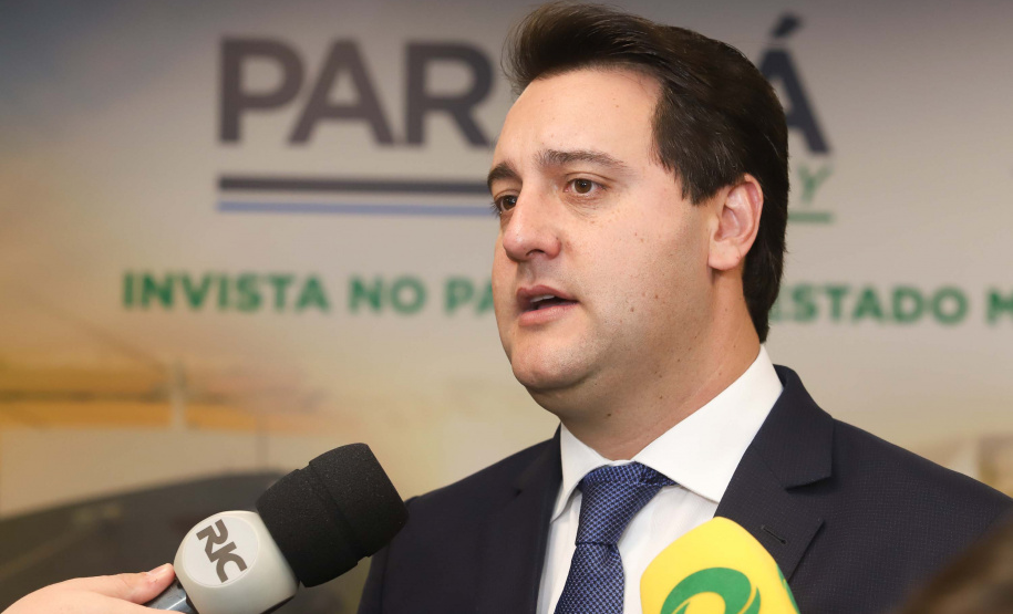 Programa de concessões na área da infraestrutura, projetos de parcerias público-privadas e um ambiente propício para negócios tornam o Paraná o Estado atrativo para investidores. A avaliação é do governador Carlos Massa Ratinho Junior, que abriu nesta terça-feira (21) a segunda edição do Paraná Day.Foto: Rodrigo Felix Leal/ANPr