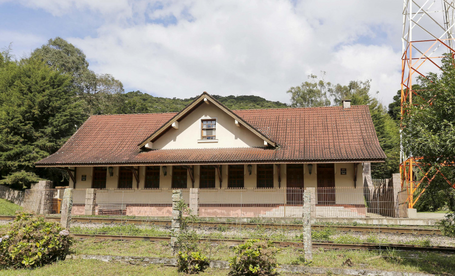 Cave Colinas de Pedra, em Piraquara. Antiga estação de Roça Nova, hoje funciona o restaurante da Cave.Piraquara, 30-04-19.Foto: Arnaldo Alves / ANPr.