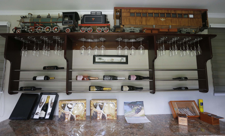 Cave Colinas de Pedra, em Piraquara. N/F: Loja com produtos para vinho.Piraquara, 30-04-19.Foto: Arnaldo Alves / ANPr.