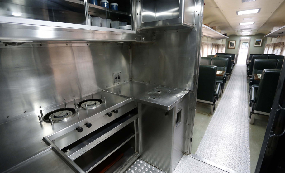 Cave Colinas de Pedra, em Piraquara. Cave Colinas de Pedra, em Piraquara. N/F: uma velha litorina decora a propriedade.Piraquara, 30-04-19.Foto: Arnaldo Alves / ANPr.Piraquara, 30-04-19.Foto: Arnaldo Alves / ANPr.