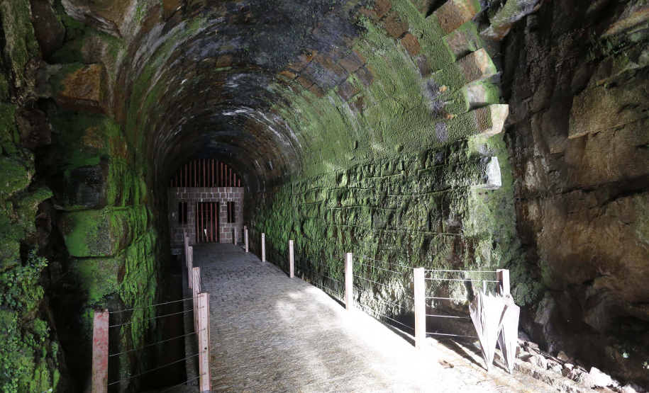 Cave Colinas de Pedra, em Piraquara. Antigo tunel da RFFSA, hoje funciona como Cave.Piraquara, 30-04-19.Foto: Arnaldo Alves / ANPr.