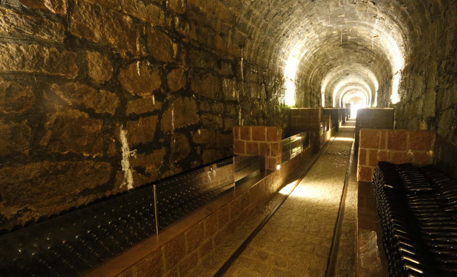 Cave Colinas de Pedra, em Piraquara. Antigo tunel da RFFSA, hoje funciona como Cave.Piraquara, 30-04-19.Foto: Arnaldo Alves / ANPr.