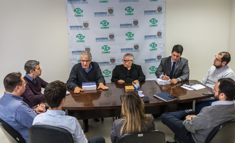 Comec recebe Vicente Loureiro, ex-diretor da Câmara Metropolitana do Rio de Janeiro para debater PDUI.
Curitiba, 21/05/2019
Foto: Maurilio Cheli