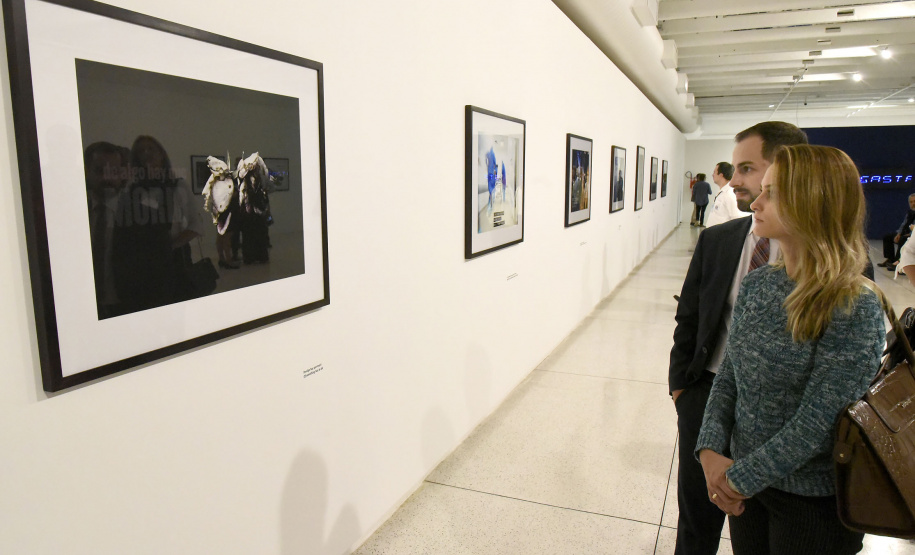 O Museu Oscar Niemeyer oferece nesta quarta-feira (22) – dia da semana em que a entrada é sempre gratuita – atividades artísticas para seus visitantes. Foto: Kraw Penas/SEEC