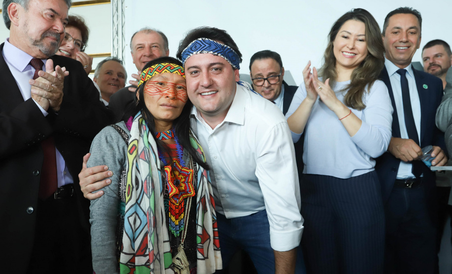 O governador Carlos Massa Ratinho Junior disse nesta quarta-feira (22), no lançamento oficial da Superintendência Geral de Diálogo e Interação Social (Sudis), que o Governo do Paraná está aberto ao diálogo e vai trabalhar diariamente para atender as demandas de todos os setores da sociedade, principalmente dos mais necessitados, em respeito ao compromisso com a construção de um Estado moderno e protetivo.Foto: Rodrigo Felix Leal/ANPr