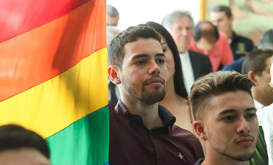 O governador Carlos Massa Ratinho Junior disse nesta quarta-feira (22), no lançamento oficial da Superintendência Geral de Diálogo e Interação Social (Sudis), que o Governo do Paraná está aberto ao diálogo e vai trabalhar diariamente para atender as demandas de todos os setores da sociedade, principalmente dos mais necessitados, em respeito ao compromisso com a construção de um Estado moderno e protetivo.Foto: Rodrigo Felix Leal/ANPr