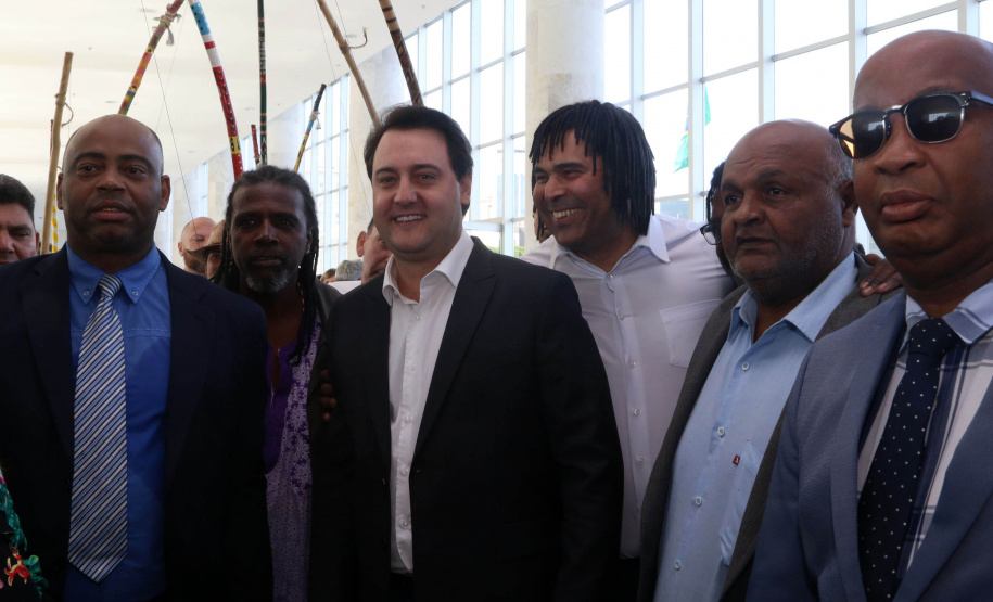 O governador Carlos Massa Ratinho Junior disse nesta quarta-feira (22), no lançamento oficial da Superintendência Geral de Diálogo e Interação Social (Sudis), que o Governo do Paraná está aberto ao diálogo e vai trabalhar diariamente para atender as demandas de todos os setores da sociedade, principalmente dos mais necessitados, em respeito ao compromisso com a construção de um Estado moderno e protetivo.Foto: Gilson Abreu/ANPr