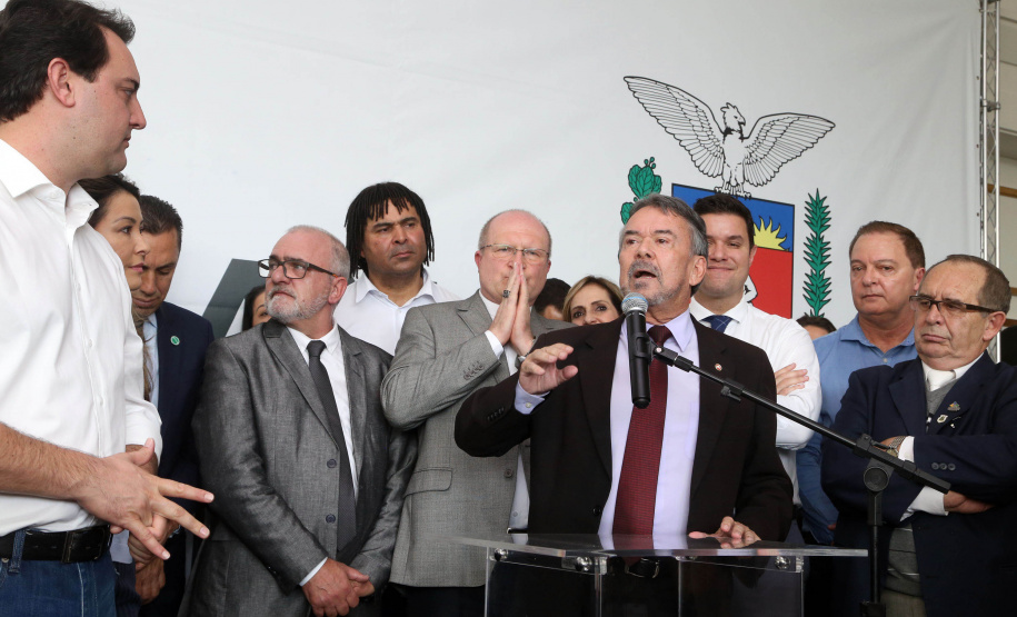 O governador Carlos Massa Ratinho Junior disse nesta quarta-feira (22), no lançamento oficial da Superintendência Geral de Diálogo e Interação Social (Sudis), que o Governo do Paraná está aberto ao diálogo e vai trabalhar diariamente para atender as demandas de todos os setores da sociedade, principalmente dos mais necessitados, em respeito ao compromisso com a construção de um Estado moderno e protetivo.Foto: Gilson Abreu/ANPr