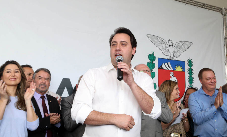 O governador Carlos Massa Ratinho Junior disse nesta quarta-feira (22), no lançamento oficial da Superintendência Geral de Diálogo e Interação Social (Sudis), que o Governo do Paraná está aberto ao diálogo e vai trabalhar diariamente para atender as demandas de todos os setores da sociedade, principalmente dos mais necessitados, em respeito ao compromisso com a construção de um Estado moderno e protetivo.Foto: Gilson Abreu/ANPr