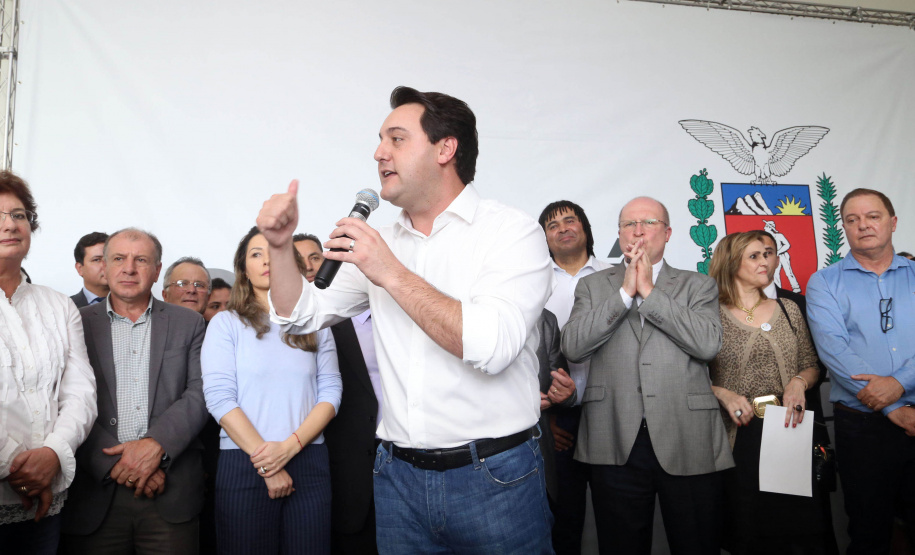 O governador Carlos Massa Ratinho Junior disse nesta quarta-feira (22), no lançamento oficial da Superintendência Geral de Diálogo e Interação Social (Sudis), que o Governo do Paraná está aberto ao diálogo e vai trabalhar diariamente para atender as demandas de todos os setores da sociedade, principalmente dos mais necessitados, em respeito ao compromisso com a construção de um Estado moderno e protetivo.Foto: Gilson Abreu/ANPr