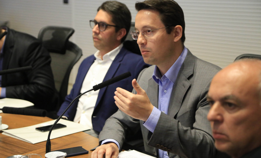 Chefes de 42 núcleos regionais do Governo do Estado das cidades de Londrina, Cornélio Procópio e Jacarezinho participaram nesta quarta-feira (22) de uma reunião com o governador Carlos Massa Ratinho Junior no Palácio Iguaçu, em Curitiba