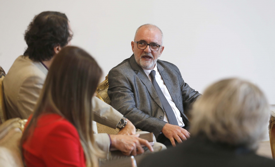 Reunião com representantes da Microsoft. N/F: Mauro Rockenbach, superintendente de Diálogo e Interação Social.Curitiba, 22-05-19.Foto: Arnaldo Alves / ANPr.