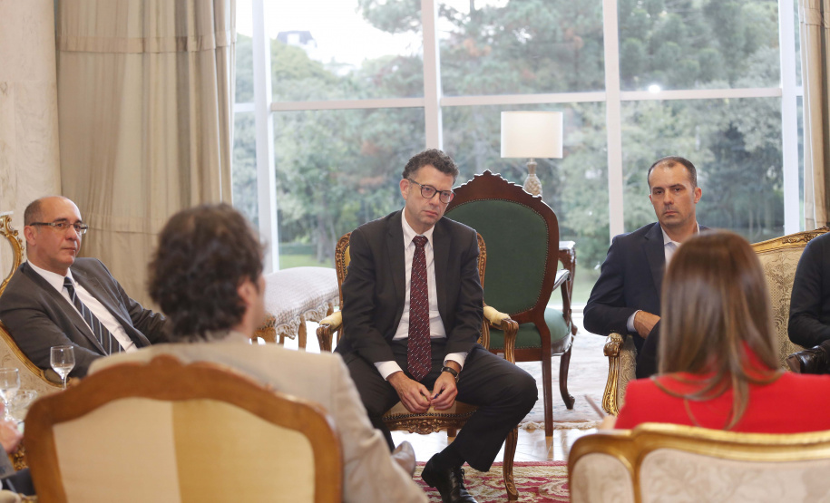 Reunião com representantes da Microsoft.  Eduardo Bekin, presidente da Agência Paraná de Desenvolvimento.Curitiba, 22-05-19.Foto: Arnaldo Alves / ANPr.