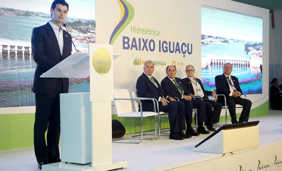 A Usina Hidrelétrica Baixo Iguaçu, último aproveitamento energético do Rio Iguaçu, foi inaugurada nesta quinta-feira (23) em Capanema, no Sudoeste do Estado