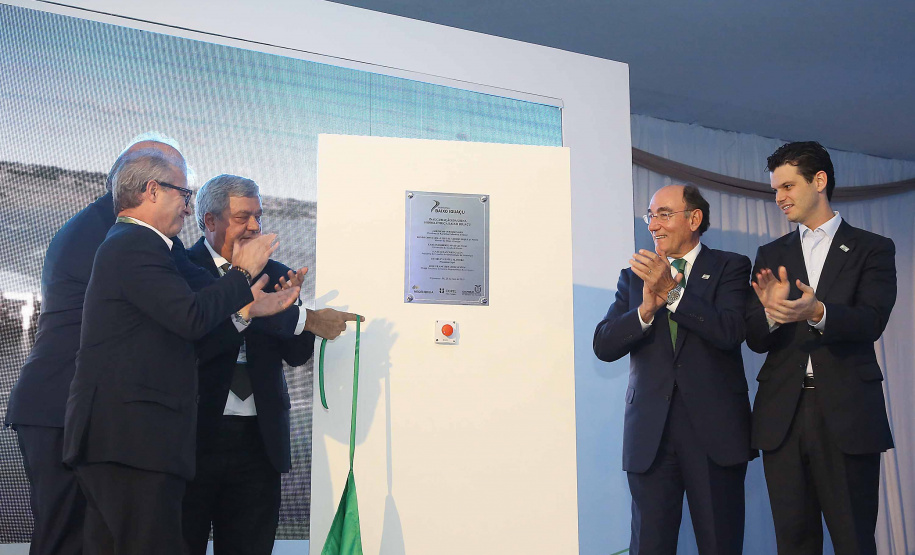 A Usina Hidrelétrica Baixo Iguaçu, último aproveitamento energético do Rio Iguaçu, foi inaugurada nesta quinta-feira (23) em Capanema, no Sudoeste do Estado