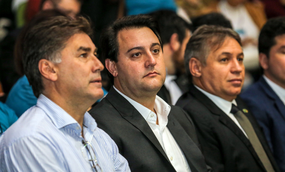 O governador Carlos Massa Ratinho Junior participa da abertura do XXXV Congresso Estadual de Secretários Municipais de Saúde do Paraná, no Centro Universitário da Fundação Assis Gurgacz (FAG)  em Cascavel nesta quinta-feira (23).   Cascavel, 23/05/2019 -  Foto: Geraldo Bubniak/ANPr