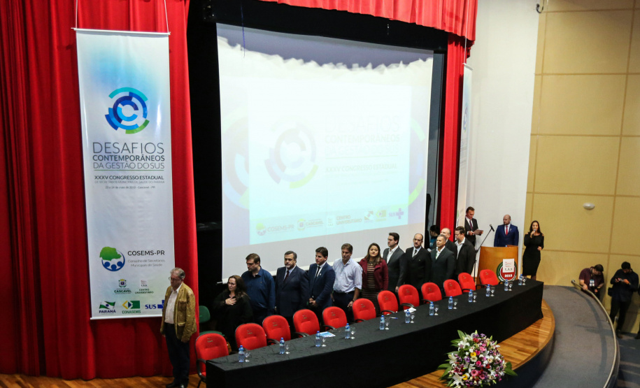 O governador Carlos Massa Ratinho Junior participa da abertura do XXXV Congresso Estadual de Secretários Municipais de Saúde do Paraná, no Centro Universitário da Fundação Assis Gurgacz (FAG)  em Cascavel nesta quinta-feira (23).   Cascavel, 23/05/2019 -  Foto: Geraldo Bubniak/ANPr