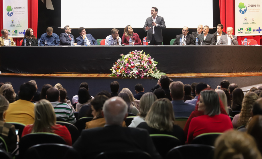 O governador Carlos Massa Ratinho Junior participa da abertura do XXXV Congresso Estadual de Secretários Municipais de Saúde do Paraná, no Centro Universitário da Fundação Assis Gurgacz (FAG)  em Cascavel nesta quinta-feira (23).   Cascavel, 23/05/2019 -  Foto: Rodrigo Félix Leal/ANPr