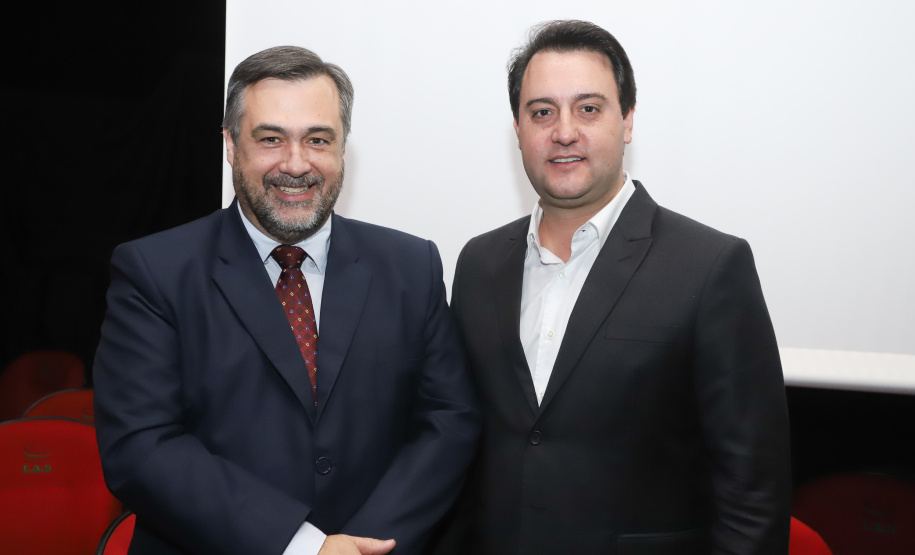 O governador Carlos Massa Ratinho Junior participa da abertura do XXXV Congresso Estadual de Secretários Municipais de Saúde do Paraná, no Centro Universitário da Fundação Assis Gurgacz (FAG)  em Cascavel nesta quinta-feira (23).   Cascavel, 23/05/2019 -  Foto: Rodrigo Félix Leal/ANPr