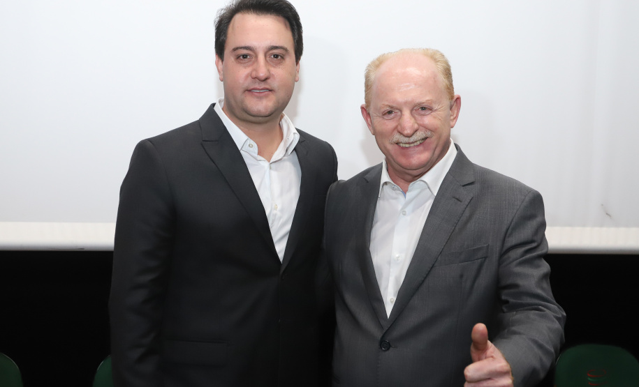 O governador Carlos Massa Ratinho Junior participa da abertura do XXXV Congresso Estadual de Secretários Municipais de Saúde do Paraná, no Centro Universitário da Fundação Assis Gurgacz (FAG)  em Cascavel nesta quinta-feira (23).   Cascavel, 23/05/2019 -  Foto: Rodrigo Félix Leal/ANPr