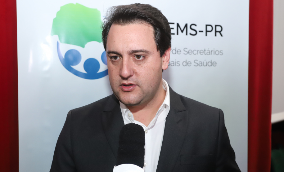 O governador Carlos Massa Ratinho Junior participa da abertura do XXXV Congresso Estadual de Secretários Municipais de Saúde do Paraná, no Centro Universitário da Fundação Assis Gurgacz (FAG)  em Cascavel nesta quinta-feira (23).   Cascavel, 23/05/2019 -  Foto: Rodrigo Félix Leal/ANPr