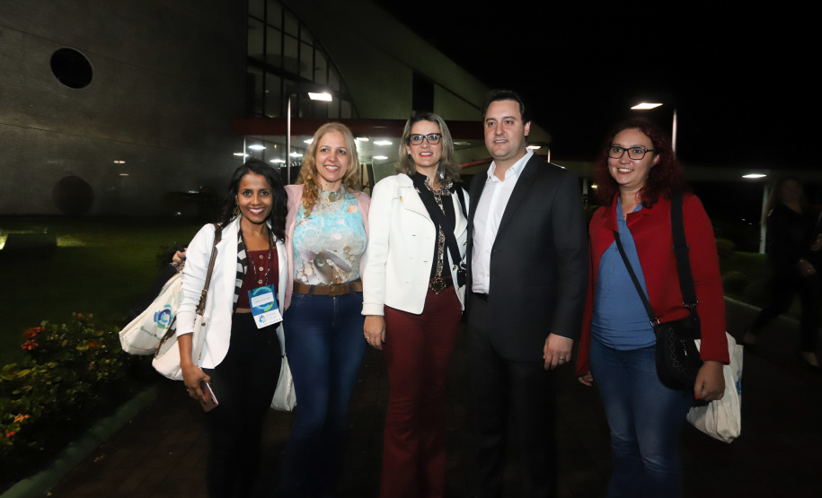 O governador Carlos Massa Ratinho Junior participa da abertura do XXXV Congresso Estadual de Secretários Municipais de Saúde do Paraná, no Centro Universitário da Fundação Assis Gurgacz (FAG)  em Cascavel nesta quinta-feira (23).   Cascavel, 23/05/2019 -  Foto: Rodrigo Félix Leal/ANPr