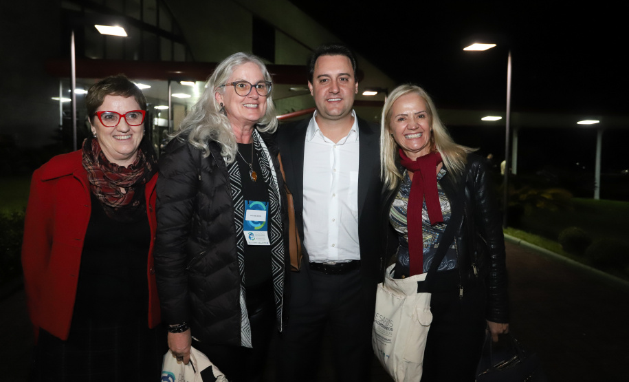 O governador Carlos Massa Ratinho Junior participa da abertura do XXXV Congresso Estadual de Secretários Municipais de Saúde do Paraná, no Centro Universitário da Fundação Assis Gurgacz (FAG)  em Cascavel nesta quinta-feira (23).   Cascavel, 23/05/2019 -  Foto: Rodrigo Félix Leal/ANPr