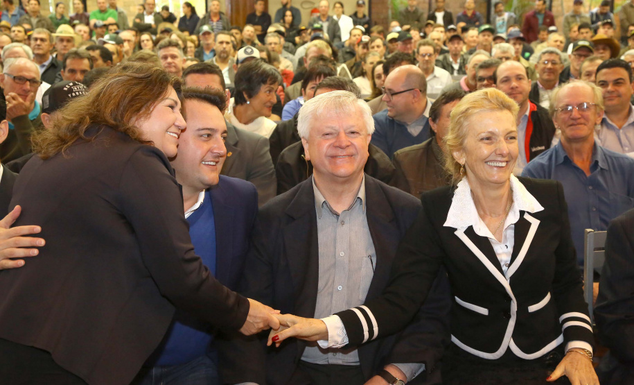 O governador Carlos Massa Ratinho Junior e o presidente da Copel, Daniel Pimentel Slaviero, anunciaram nesta sexta-feira (24) os investimentos da Companhia na região Oeste do Paraná para os próximos três anos. Foto: Jaelson Lucas/ANPr