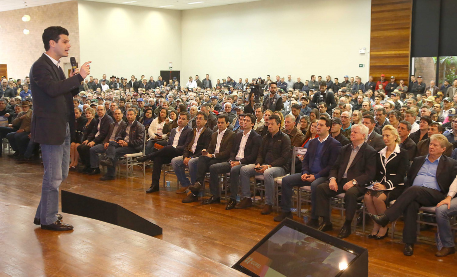 O governador Carlos Massa Ratinho Junior e o presidente da Copel, Daniel Pimentel Slaviero, anunciaram nesta sexta-feira (24) os investimentos da Companhia na região Oeste do Paraná para os próximos três anos. Foto: Jaelson Lucas/ANPr