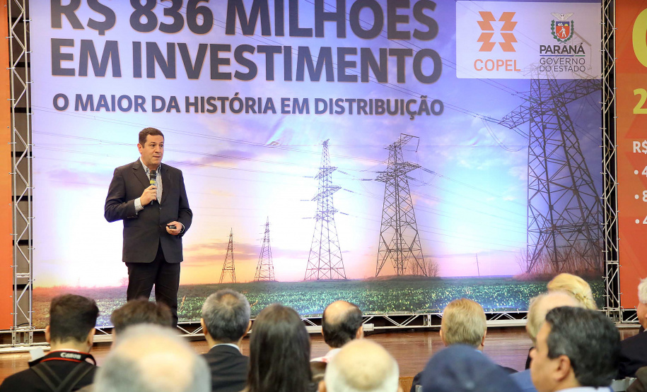 O governador Carlos Massa Ratinho Junior e o presidente da Copel, Daniel Pimentel Slaviero, anunciaram nesta sexta-feira (24) os investimentos da Companhia na região Oeste do Paraná para os próximos três anos. Foto: Jaelson Lucas/ANPr