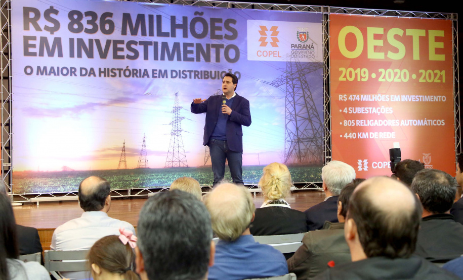 O governador Carlos Massa Ratinho Junior e o presidente da Copel, Daniel Pimentel Slaviero, anunciaram nesta sexta-feira (24) os investimentos da Companhia na região Oeste do Paraná para os próximos três anos. Foto: Jaelson Lucas/ANPr