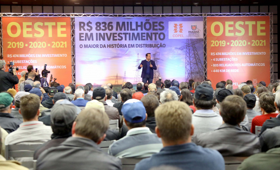 O governador Carlos Massa Ratinho Junior e o presidente da Copel, Daniel Pimentel Slaviero, anunciaram nesta sexta-feira (24) os investimentos da Companhia na região Oeste do Paraná para os próximos três anos. Foto: Jaelson Lucas/ANPr