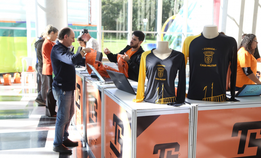 Exposição da PM e atividades educativas abrem 2ª Corrida da Casa Militar  -  Curitiba, 24/05/2019  -  Foto: José Fernando Ogura/ANPr