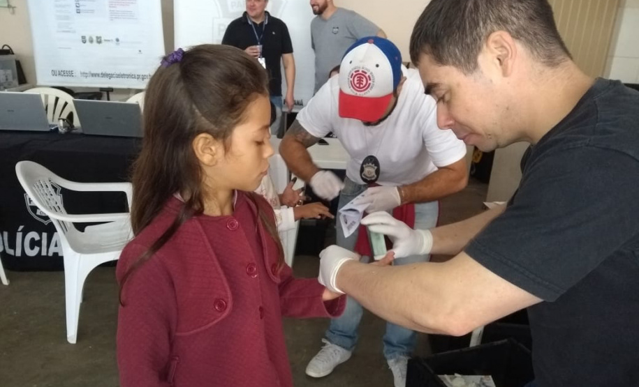 O Paraná Cidadão, a feira de serviços de cidadania, defesa de direitos e inclusão social da Secretaria da Justiça, Família e Trabalho realizou em apenas três dias mais de 10 mil atendimentos em Carlópolis, no Norte Pioneiro. Foram emitidas 1.483 carteiras de identidade e 851 CPF’s, além de 63 carteiras de trabalho. “São serviços gratuitos que contribuem para uma sociedade mais equilibrada e justa”, disse o secretário Ney Leprevost. Foto:SEJUT