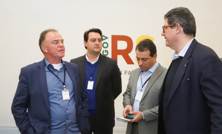 Governador Carlos Massa Ratinho Júnior participa em Gramado, na Serra Gaúcha, da reunião entre governadores, vice-governadores e secretários dos sete Estados que integram o Consórcio de Integração Sul e Sudeste (Cosud) - Gramado, RS, 25/05/2019 - Foto: Rodrigo Félix Leal/ANPr