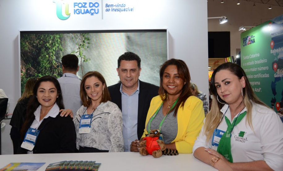 O Governo do Paraná apresentou as atrações turísticas do Estado durante a tradicional Feira BNT Mercosul, realizada neste final de semana. A edição de 2019 comemorou os 25 anos do evento e foi realizada em Itajaí (SC), com programação também em Balneário Camboriú e no Beto Carrero World.  -  Itajaí (SC), 26/05/2019  -  Foto:  Divulgação Paraná Turismo