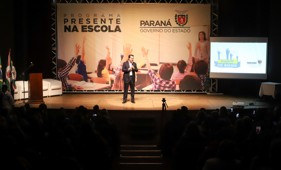 O governador Carlos Massa Ratinho Junior e o secretário da Educação e Esporte, Renato Feder, apresentaram nesta segunda-feira (27/05) o programa Escola Presente, criado para evitar o abandono escolar.Curitiba, 27-05-19.Foto: -  Foto: Rodrigo Félix Leal/ANPr