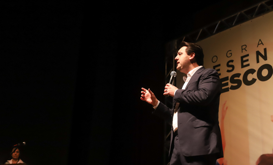 O governador Carlos Massa Ratinho Junior e o secretário da Educação e Esporte, Renato Feder, apresentaram nesta segunda-feira (27/05) o programa Escola Presente, criado para evitar o abandono escolar.Curitiba, 27-05-19.Foto: -  Foto: Rodrigo Félix Leal/ANPr