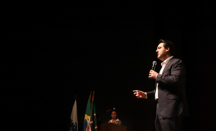 O governador Carlos Massa Ratinho Junior e o secretário da Educação e Esporte, Renato Feder, apresentaram nesta segunda-feira (27/05) o programa Escola Presente, criado para evitar o abandono escolar.Curitiba, 27-05-19.Foto: -  Foto: Rodrigo Félix Leal/ANPr