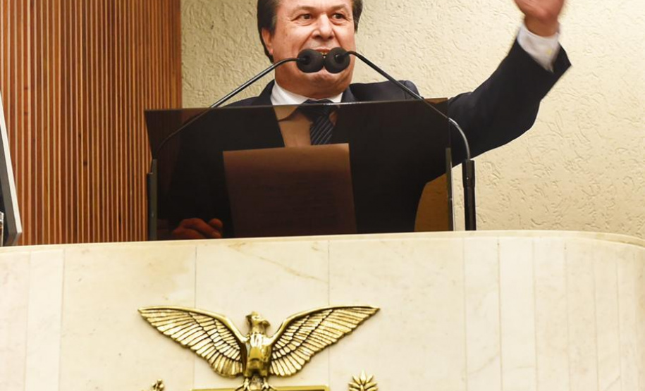 A Assembleia Legislativa homenageou nesta segunda-feira (27), em sessão solene, a Paraná Turismo, que completa 50 anos de serviços prestados ao Estado