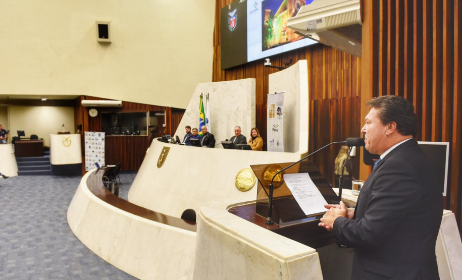 A Assembleia Legislativa homenageou nesta segunda-feira (27), em sessão solene, a Paraná Turismo, que completa 50 anos de serviços prestados ao Estado