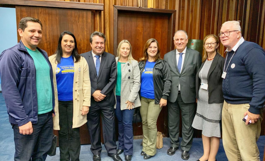 A Assembleia Legislativa homenageou nesta segunda-feira (27), em sessão solene, a Paraná Turismo, que completa 50 anos de serviços prestados ao Estado