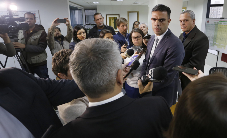 Coletiva na Delegacia de Combate a Corrupção, sobre a Operação Peça Chave. N/F: diretor geral da secretaria de Administração e Previdência, Braulio Cesco Fleury.Curitiba, 28-05-19Foto: Arnaldo Alves / ANPr.