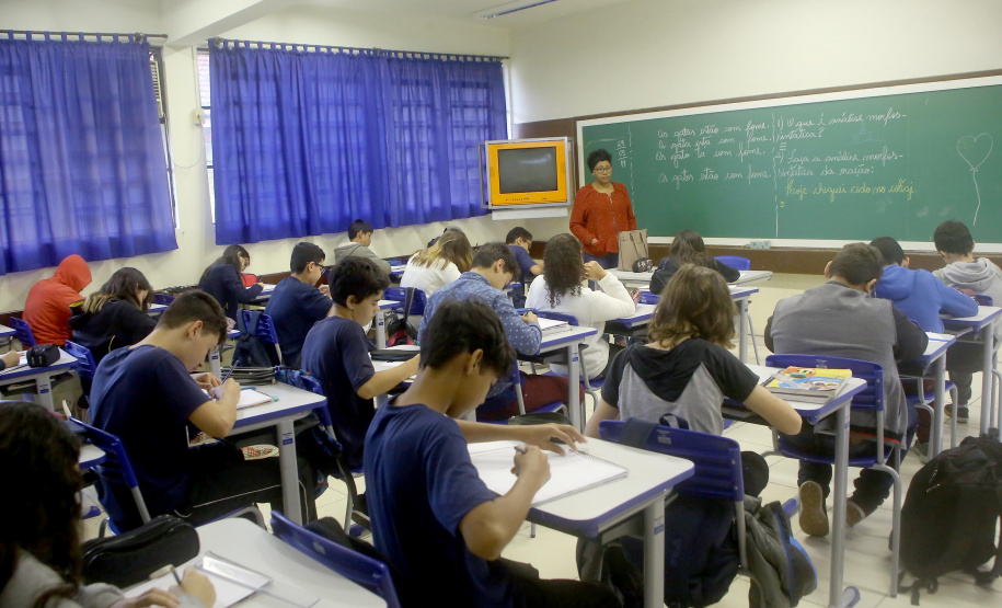 Presença policial transforma ambiente escolar e entorno em Foz do Iguaçu. Foto: Jaelson Lucas/AENPr