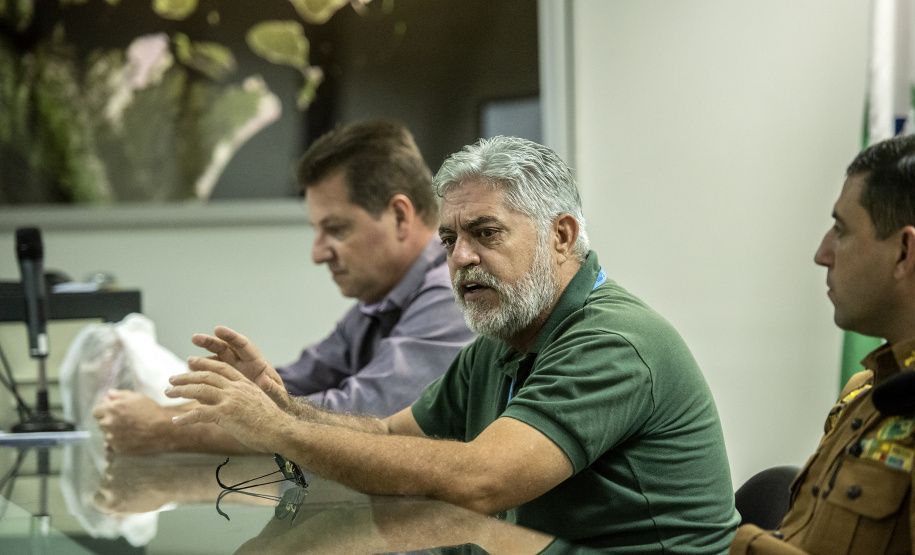 Os roubos de cargas resultados das vazadas, em que criminosos despejam os produtos dos caminhões com destino ao Porto de Paranaguá, diminuíram 80% no último trimestre