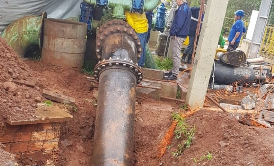 A nova tubulação de água implantada pela Sanepar, no trecho da captação do Rio Marrecas até a estação de tratamento, aumenta em 30% a capacidade de produção de água tratada de Francisco Beltrão.  -  Francisco Beltrão, 03/06/2019  -  Foto: Divulgação Sanepar