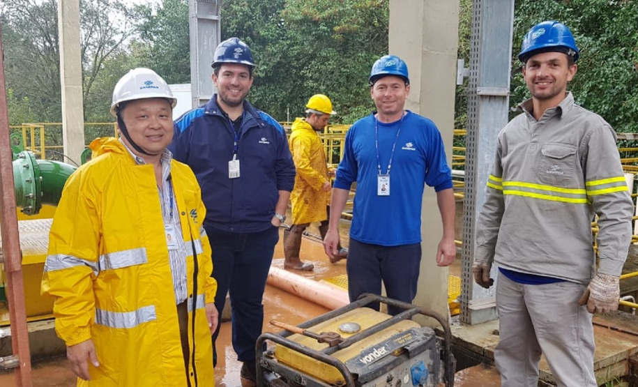 A nova tubulação de água implantada pela Sanepar, no trecho da captação do Rio Marrecas até a estação de tratamento, aumenta em 30% a capacidade de produção de água tratada de Francisco Beltrão.  -  Francisco Beltrão, 03/06/2019  -  Foto: Divulgação Sanepar