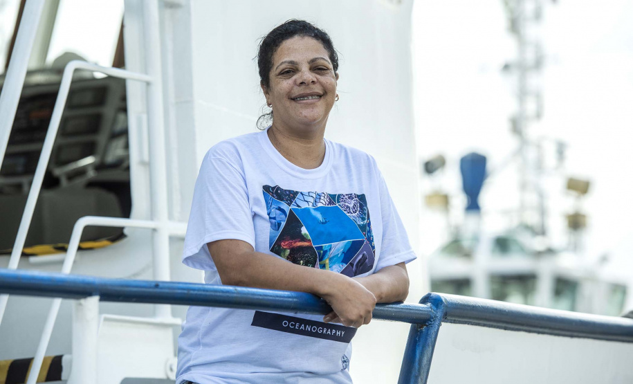 Durante todo o mês de junho, o Porto de Paranaguá vai receber o navio de ensino Ciências do Mar I, da Universidade Federal do Rio Grande do Sul. A embarcação está a serviço dos cursos de Ciências do Mar da Região Sul do Brasil e atenderá alunos do Centro de Estudos do Mar, da Universidade Federal do Paraná (UFPR), e da Universidade Estadual do Oeste do Paraná (Unioeste). Foto: Claudio Neves/APPA