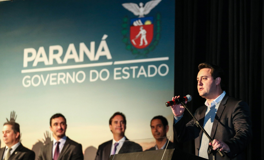 O governador Carlos Massa Ratinho Junior lança nesta terça-feira (04) no auditório Poty Lazzarotto do Museu Oscar Niemeyer, a campanha Junho Paraná Sem Drogas. O mês inteiro será dedicado à conscientização e prevenção quanto ao uso de entorpecentes. Curitiba, 04/06/2019 -Foto: Geraldo Bubniak/ANPr